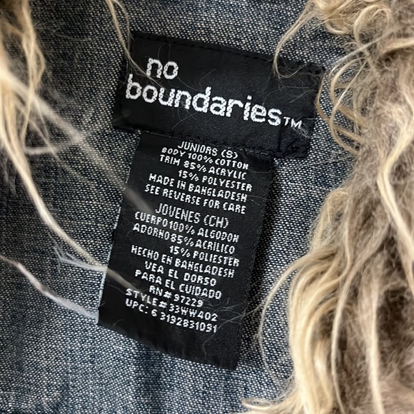 No Boundaries jeans vest with fake fur size S - Picture 2 of 4